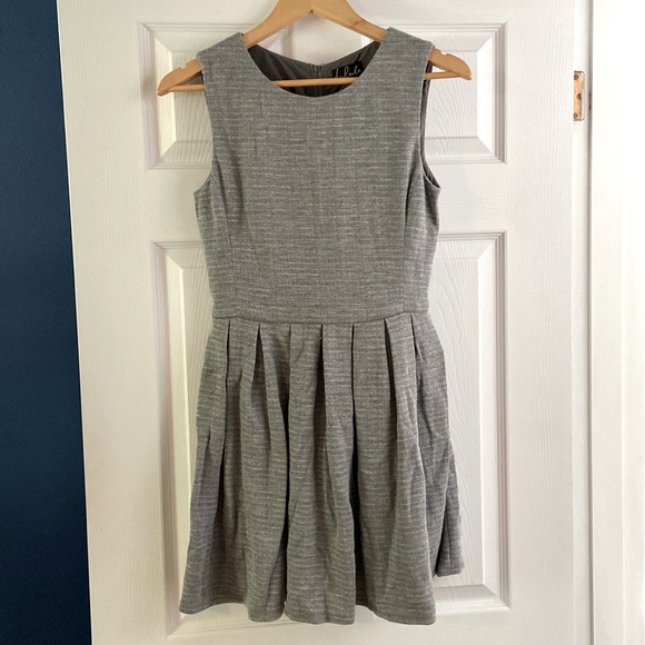 Talula pleated skater Dress, size 4 - Picture 1 of 4